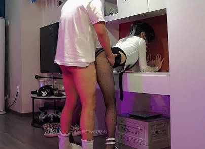 客廳的後入打樁機