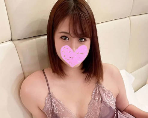 FC2PPV-4602822 太有魅力的漂亮明星妻子