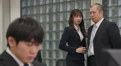 PRED-772 女上司のミスを全て肩代わりした部下の僕達とのいつでも、どこでも、肉便器契約。美尻ノーパンパンスト出勤アナル見せ中出し輪● 山岸あや花