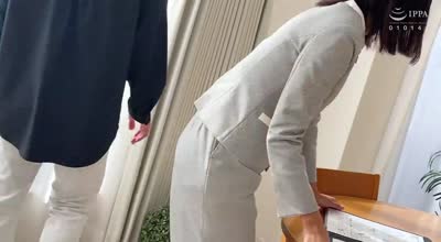 stsk-177モデルルーム 追いまわし● 絶対に逃がさない！超絶高速ピストンで勃起しなくなるまで無制限生中出し！！