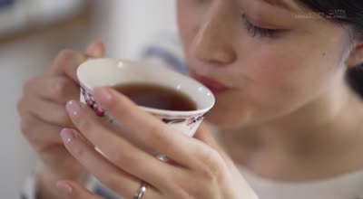 SDNM-508 「人の役に立つことが大好き」こども食堂でボランティアに従事。料理が得意なお漏らし奥さん 足立美緒 30歳 最終章 「中に出されるなんて何年ぶりだろう」旦那以外の男と生SEXに溺れて行く5日間 自宅不倫中出しの記録