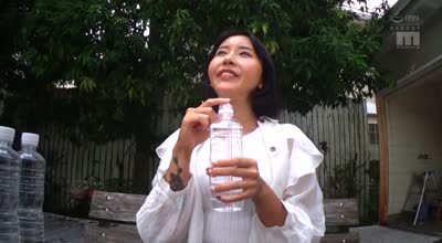 MIAB-443 イラマ！首絞め！アナルセックス！ぜ～んぶ大好き！健康的お姉さんにイキなり肛門ポッカリ中出し3穴AVデビュー！ 八神のえみ