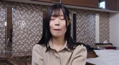 FC2PPV-4340132人妻不能插入但手和口可以